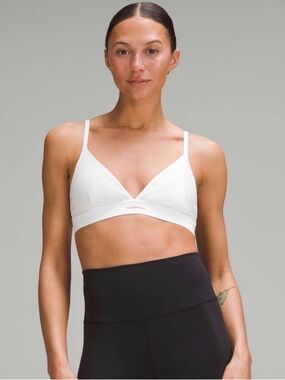 Lululemon License to Train Triangle Bra Light Support A/B Cup White Size 2